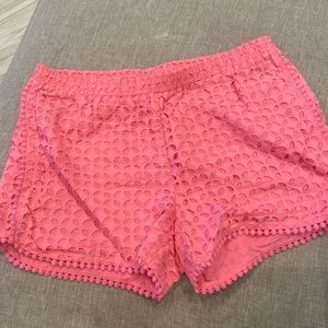 Lilly Pulitzer pink adorable shorts. Size Xl 14/16